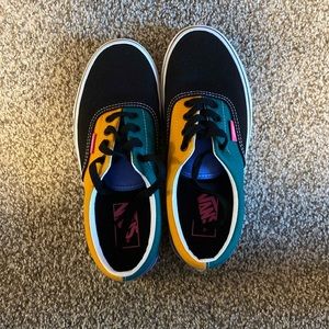 Vans, like new, women’s 7.5